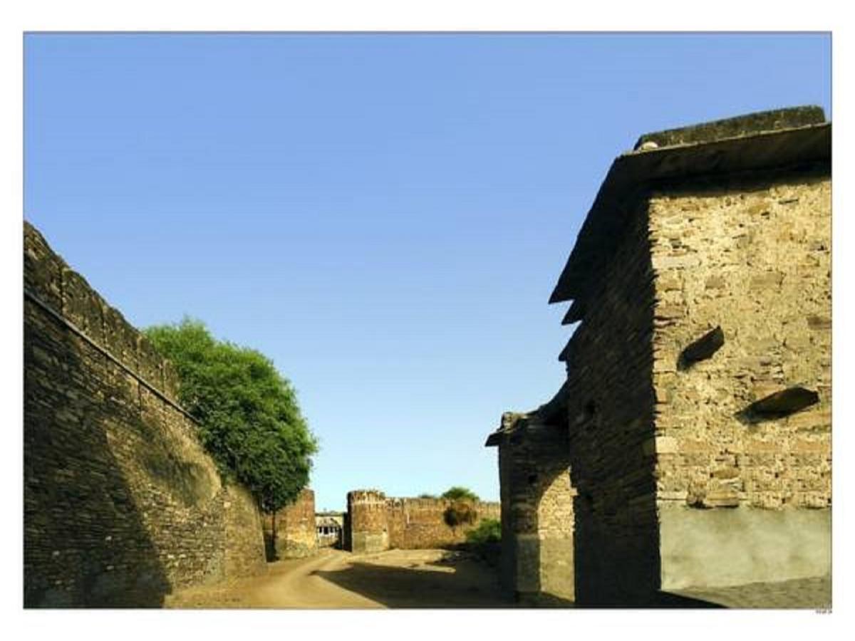 Hotel Fort Begu Begun Exterior foto